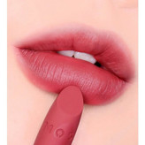 رژلب جامد و مات MOS مدل air matte رنگ های 110 و 111